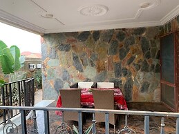1bed Apartment - Parking, Wifi, Balcony, Bbq