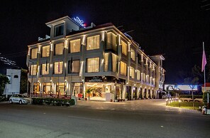 The Vaishnodevi Sarovar Portico