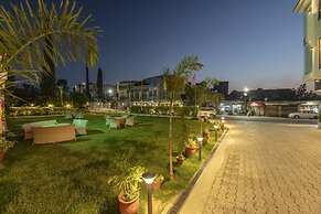 The Vaishnodevi Sarovar Portico