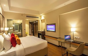 The Vaishnodevi Sarovar Portico