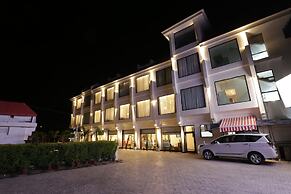 The Vaishnodevi Sarovar Portico