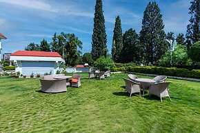 The Vaishnodevi Sarovar Portico