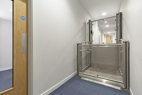 JOIVY Affordable Edinburgh - Adults only