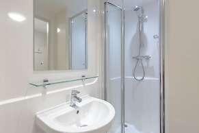 JOIVY Affordable Edinburgh - Adults only