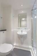 JOIVY Affordable Edinburgh - Adults only