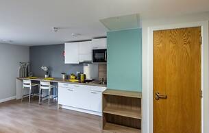 JOIVY Affordable Edinburgh - Adults only