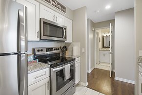 18th Fairway View - Club Amenities