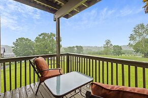 18th Fairway View - Club Amenities