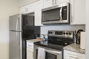 18th Fairway View - Club Amenities