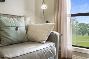 18th Fairway View - Club Amenities