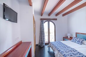Hostal Castell de Lô