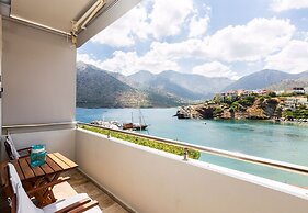 Mpali Bay View And Beach Front Apt Crete