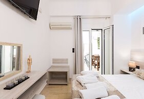 Mpali Bay View And Beach Front Apt Crete