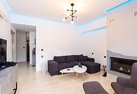 Mpali Bay View And Beach Front Apt Crete