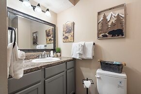 Black Bear Lodge - 1 Mile From Silver Dollar City