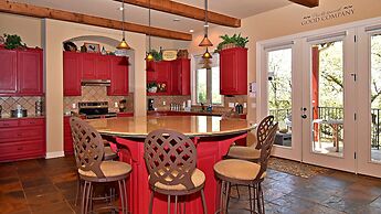 Pet-friendly Oasis in Gated Community!