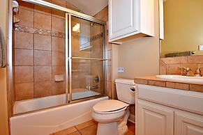 Pet-friendly Oasis in Gated Community!