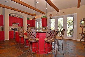 Pet-friendly Oasis in Gated Community!