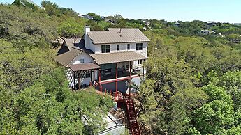 Pet-friendly Oasis in Gated Community!