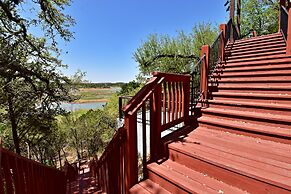 Pet-friendly Oasis in Gated Community!