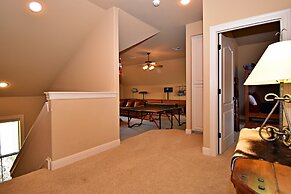 Pet-friendly Oasis in Gated Community!