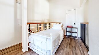 Crestview #2 - Close to The Village, Near Year-round Outdoor Activitie