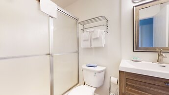 Crestview #2 - Close to The Village, Near Year-round Outdoor Activitie