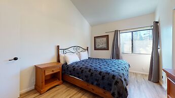 Crestview #2 - Close to The Village, Near Year-round Outdoor Activitie