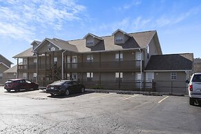 Fall Creek Retreat - 2.5 Miles From DT Branson!