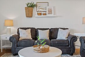 Foothills Walk-in - On-site Amenities