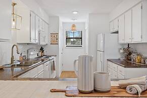 Foothills Walk-in - On-site Amenities