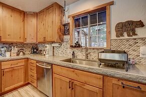 The Blue Lake House - Family fun Abound