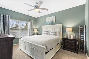 Majestic Luxury Condo at Table Rock Lake