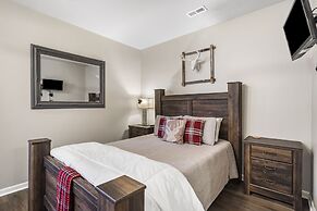 Oak Lane Escape - Branson - Resort Condo on Golf Course w/ Endless Ame