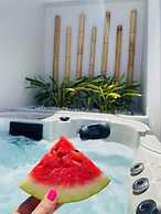 Alenor City Hotel