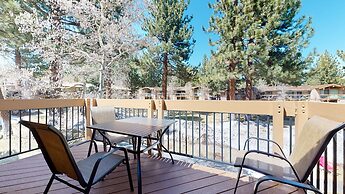 Villa De Los Pinos - Year-round Activities, Nearby Shopping & Restaura