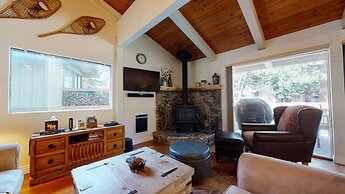 Villa De Los Pinos - Year-round Activities, Nearby Shopping & Restaura