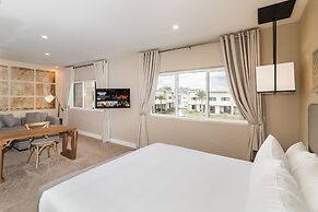 Villa at Magic Village Resort w/ Outdoor Oasis