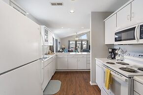 Guest House at The Greens - Dolly Parton's Stampede