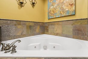 Taneycomo Retreat - Lakefront Condo