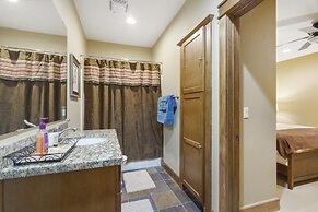 Taneycomo Retreat - Lakefront Condo