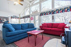 Pet Friendly Retreat on Lake Lbj!