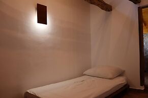 Charming 2bed Cottage in Carasova, Banat Mountains