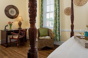 Magnolia Manor and Chapel