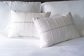 The Luckman Apartments By Barsala