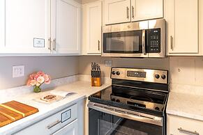 The Luckman Apartments By Barsala