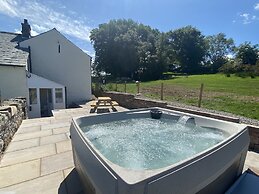 Rattlebeck Farm Holiday Cottage