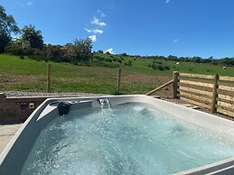 Rattlebeck Farm Holiday Cottage