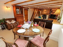 19 Clatterford Shute