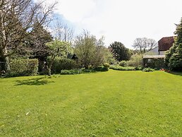 19 Clatterford Shute